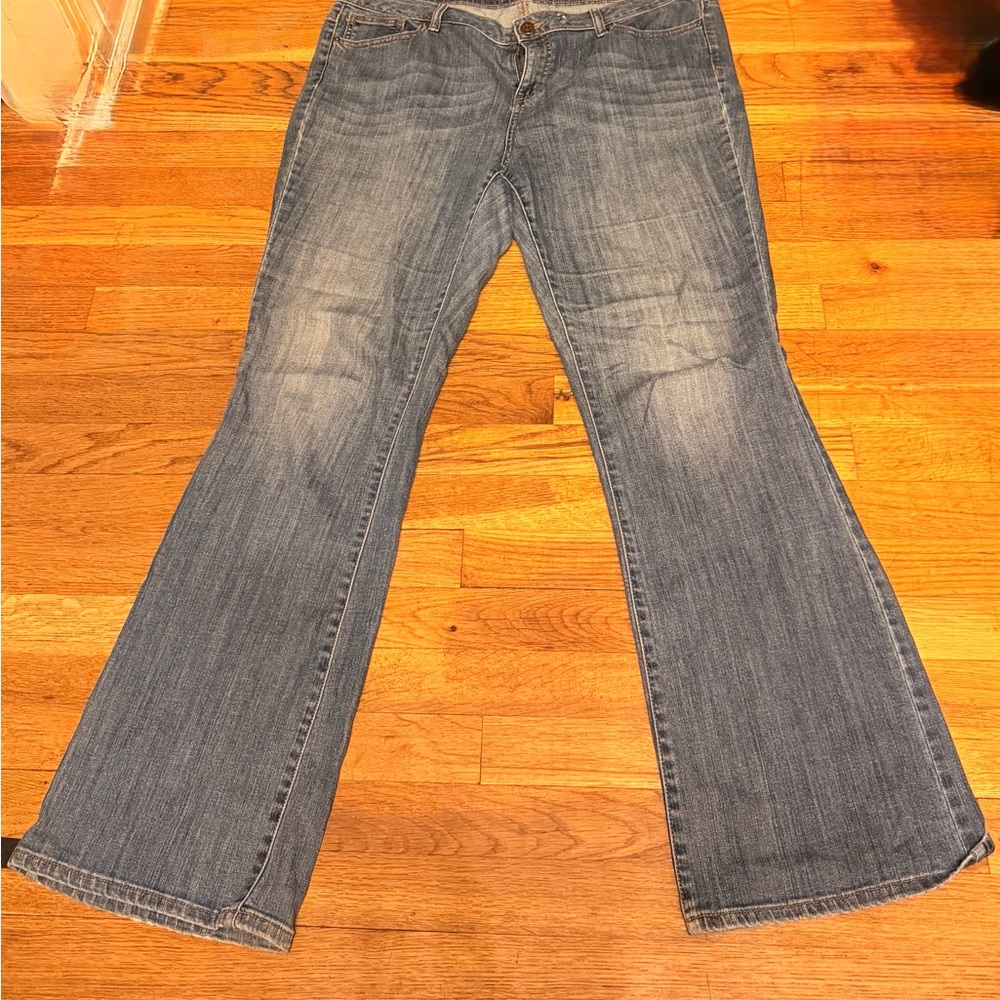 Jennifer Lopez Women's Flared Blue Denim Jeans